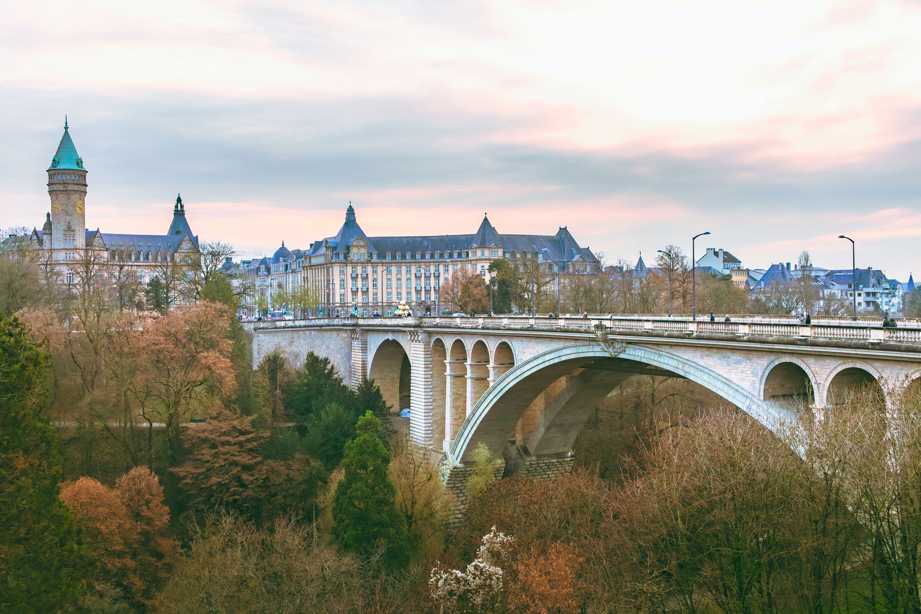 Luxembourg City old town and Adolphe Bridge over the Pétrusse valley