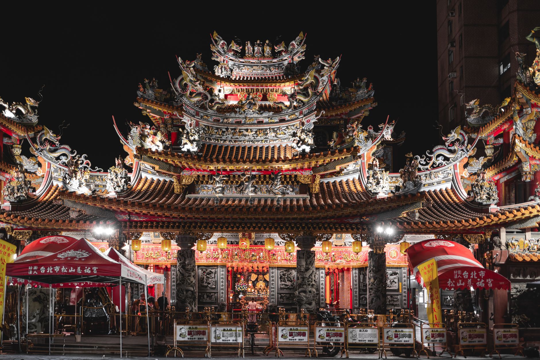 Shilin Night Market with colorful food stalls in Taipei, Taiwan